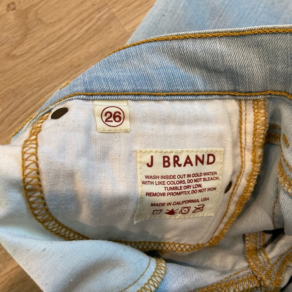 Jbrand light wash denim - Picture 3 of 3